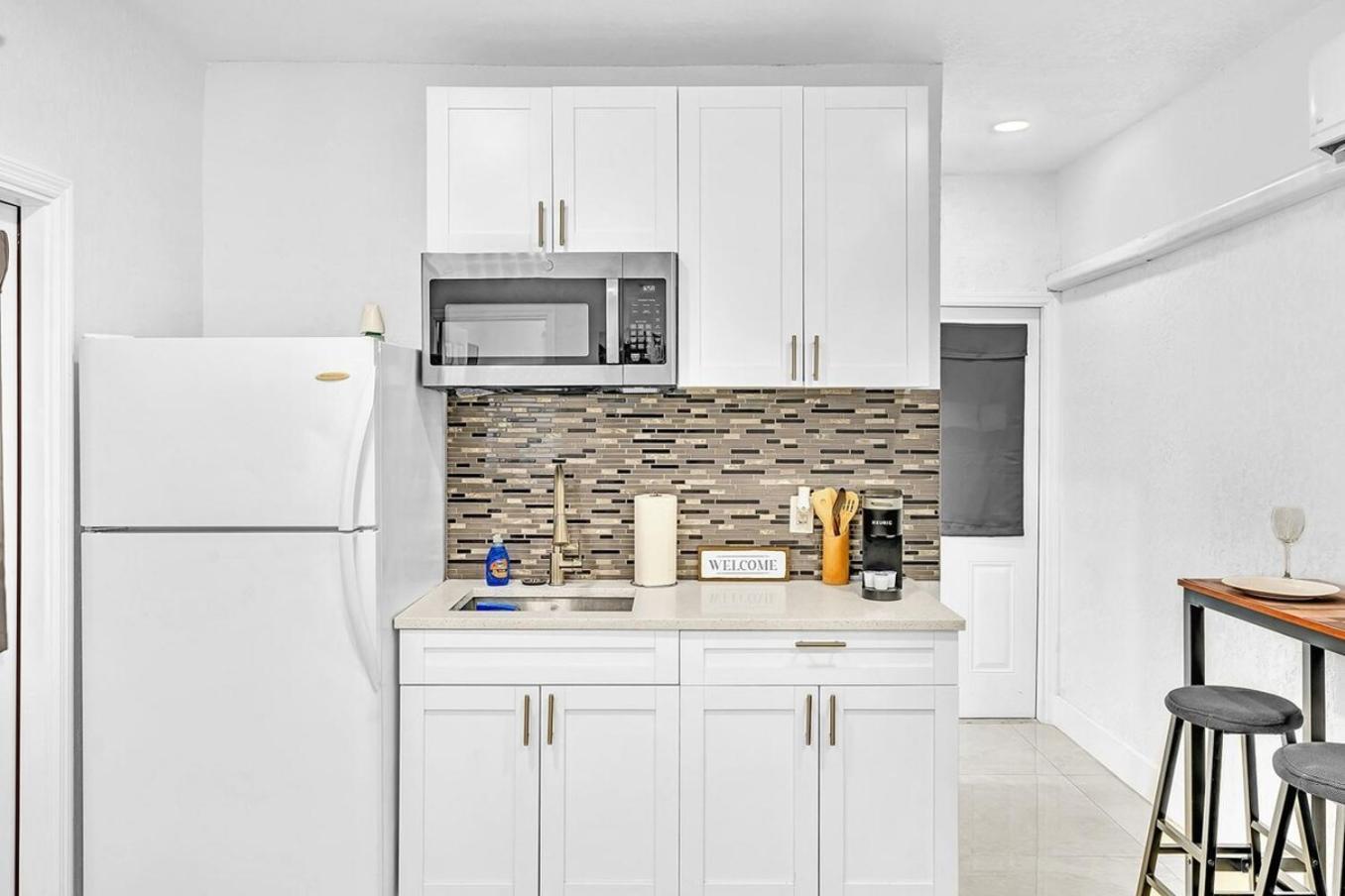 Boutique One Bdrm Close To Aventura Mall & Beach 할렌데일비치 외부 사진